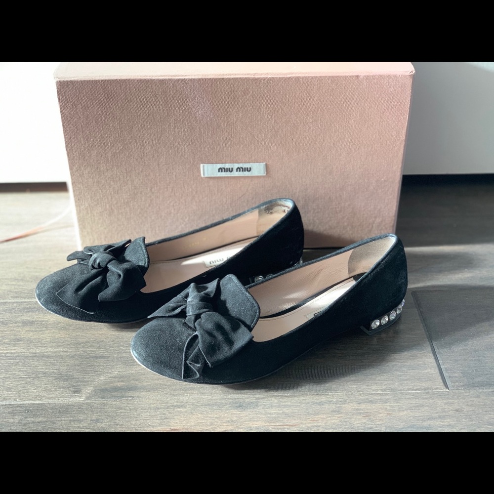 Miu Miu suede flat （on sale)